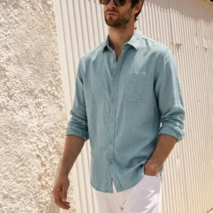 Men's Blue Slim Fit Solid Casual Shirt